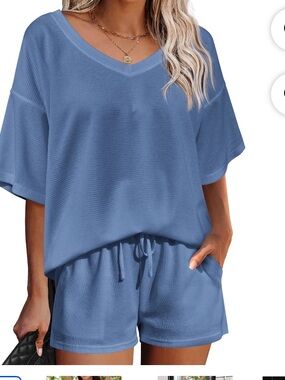 NWT Women's Blue Waffle Knit Lounge Top & Shorts Set